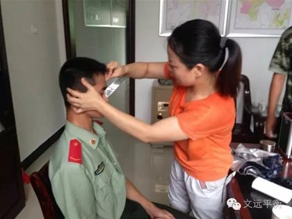 我用师父的平衡针灸回馈部队官兵！