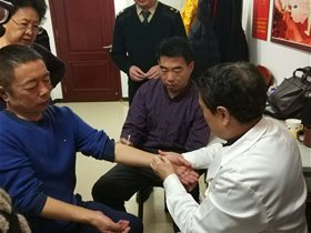平衡针灸创新技术是患者最好的新年礼物