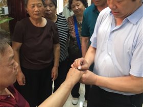 平衡针灸＂三不″特点为老战友解除病痛 创造了条件