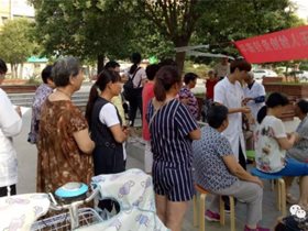 平衡针义诊受到社居民欢迎