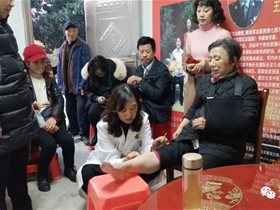 平衡针灸创新技术走进武当山下院荆门白雲观