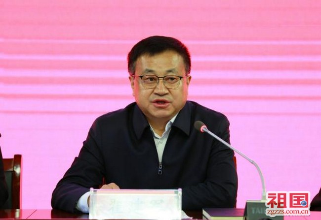 2延安市卫健委副书记翟建军在开班仪式上讲话.jpg