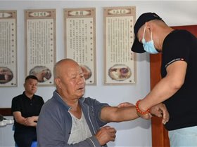 国家级平衡针灸专家走进甘肃藏族地区开展义诊公益活动